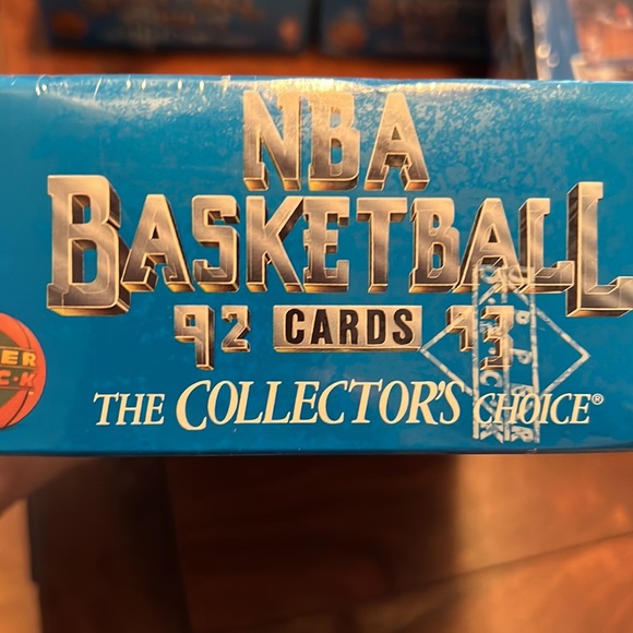 Upper Deck NBA 1992-1993 basketball cards. - Picture 4 of 4